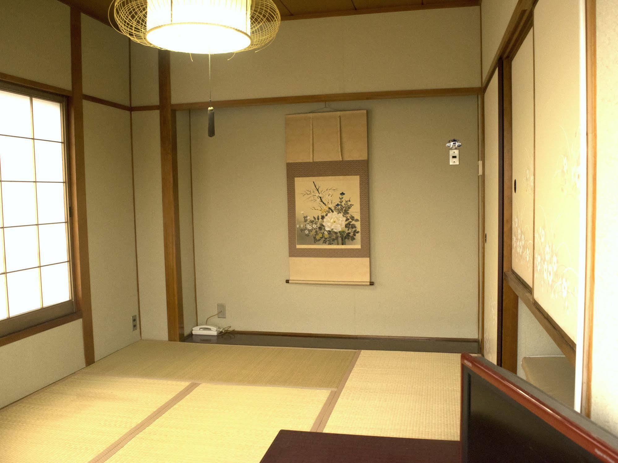Hotel Yamabe Tenri Exterior foto